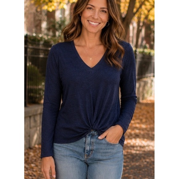 Sunday in Brooklyn Tops - Sunday In Brooklyn Womens Navy Blue Medium Twist Front Casual Top Minimalist